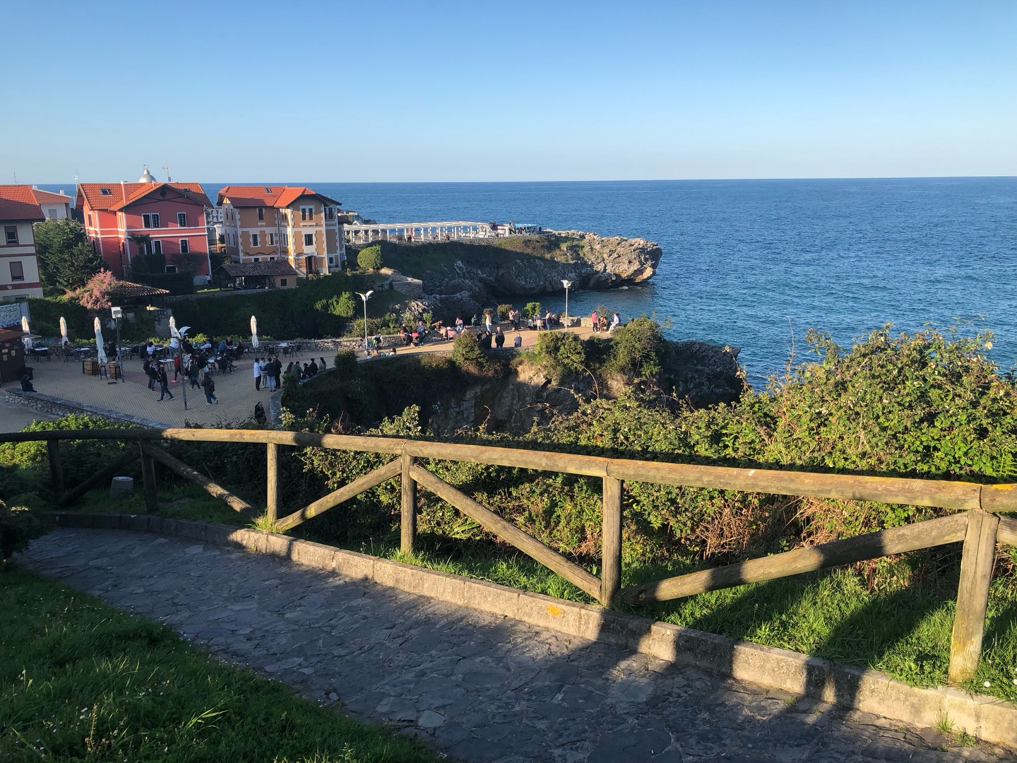 El espectáculo de Llanes